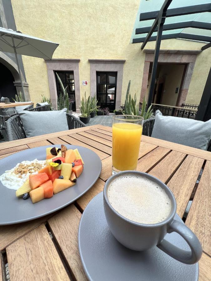 Hotel Patio Santiago ケレタロ エクステリア 写真